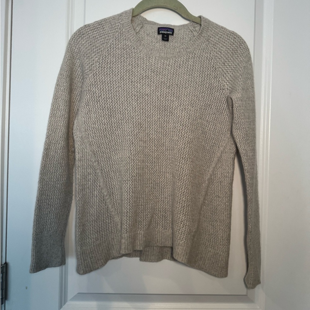 Women’s Patagonia Light Gray Cashmere Sweater